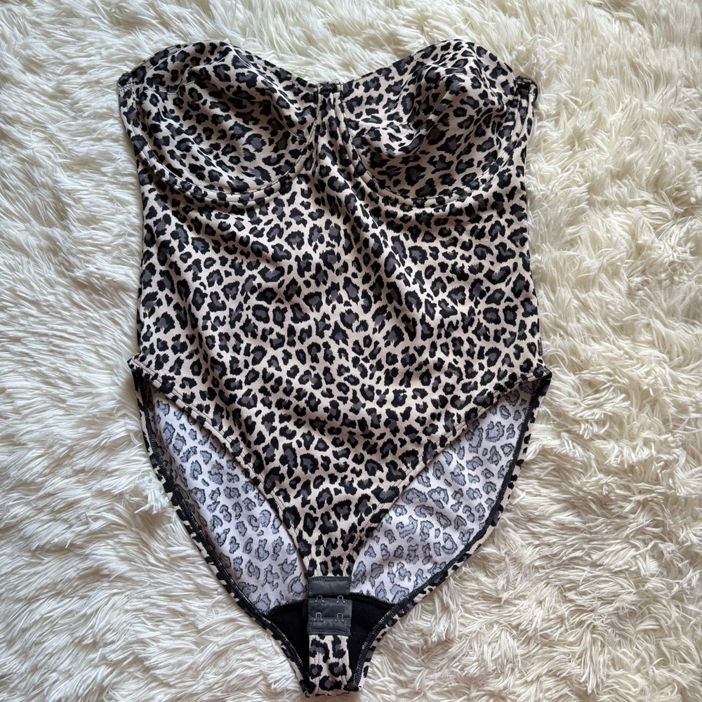 Nancy Ganz Body Define Strapless Bodysuit Bodyslimmer Sz38C
